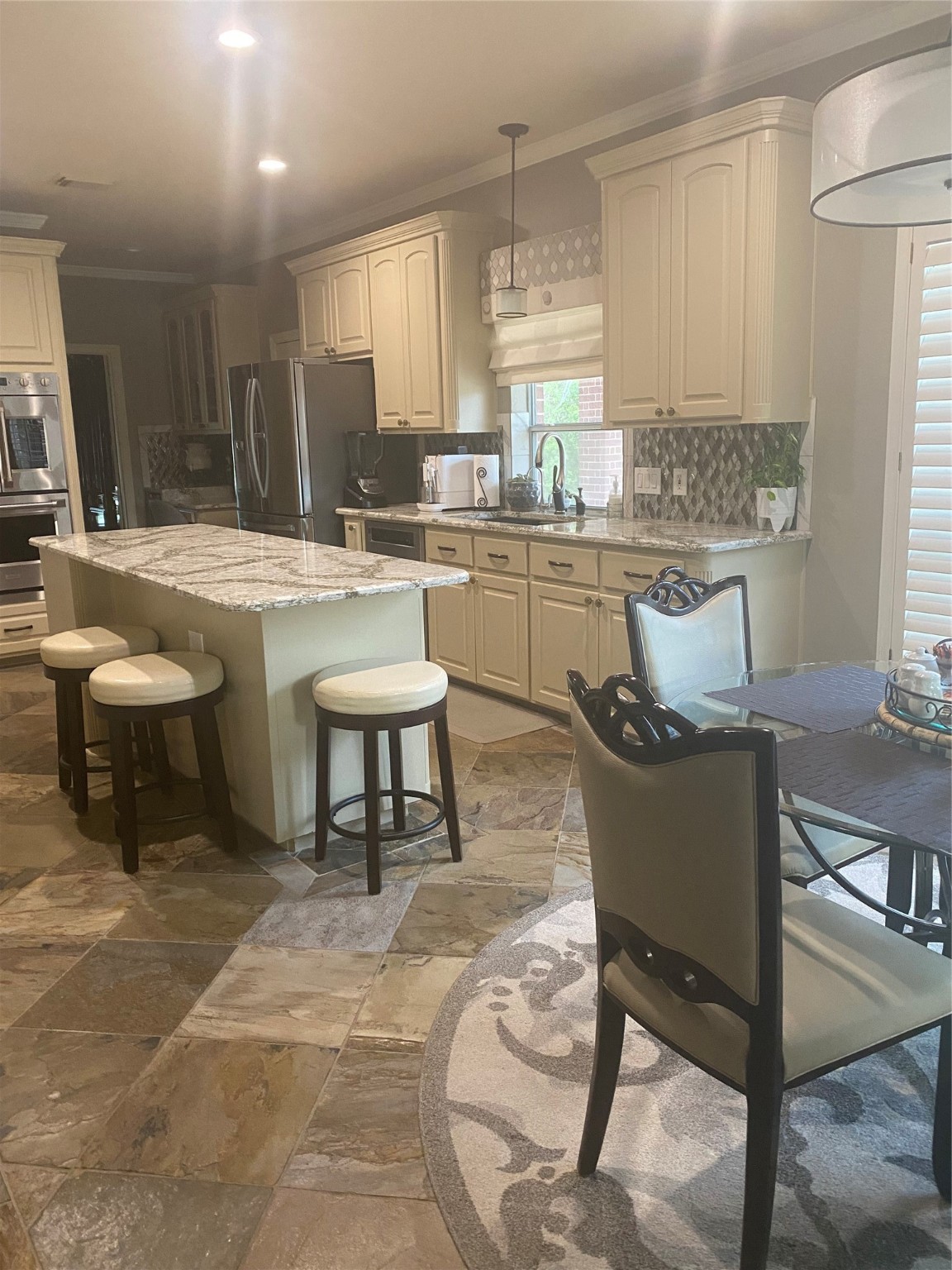2 Lawton Circle , Sugar Land, TX, 77479 | 88818150 | Realty Texas LLC