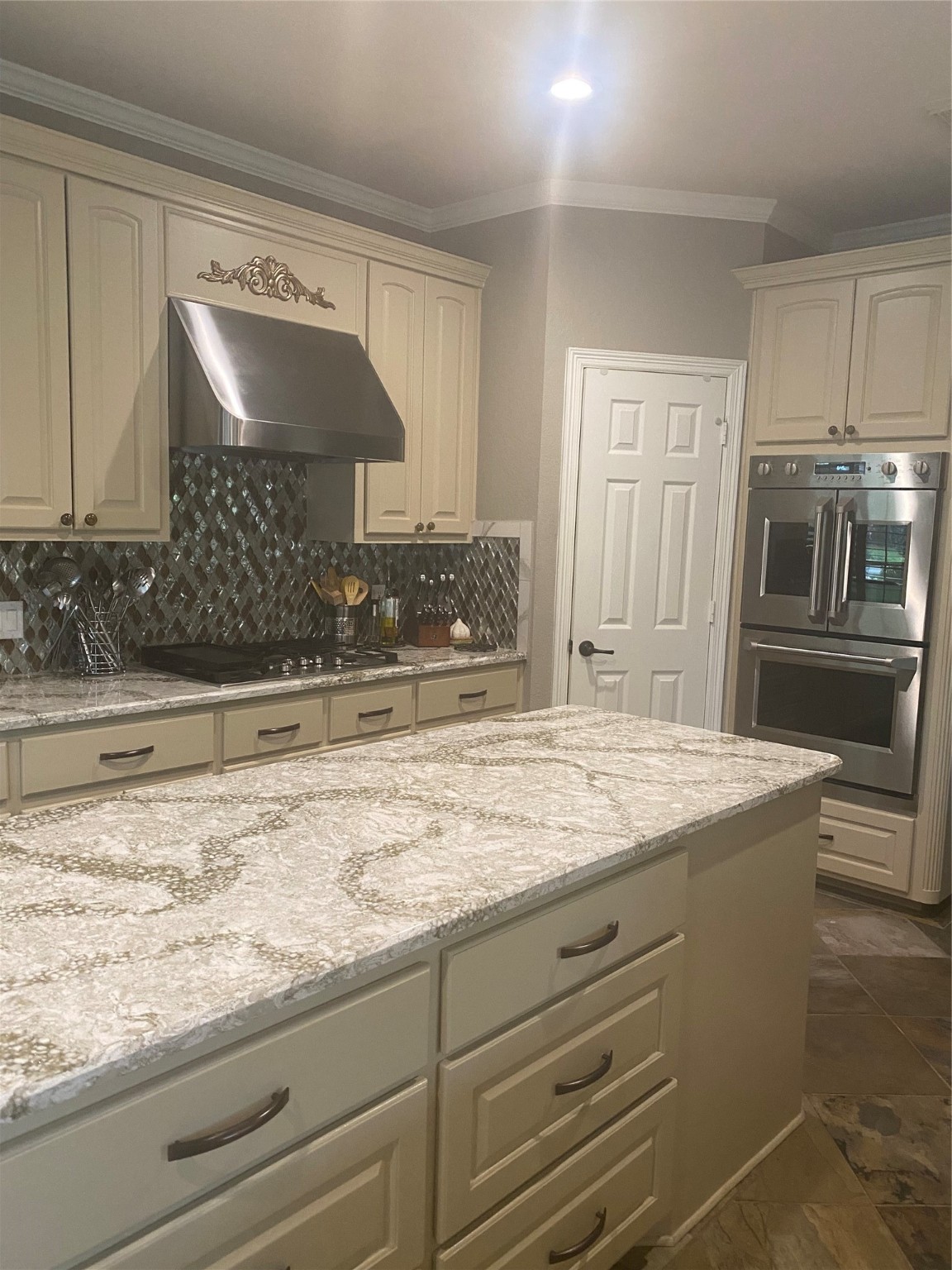 2 Lawton Circle , Sugar Land, TX, 77479 | 88818150 | Realty Texas LLC