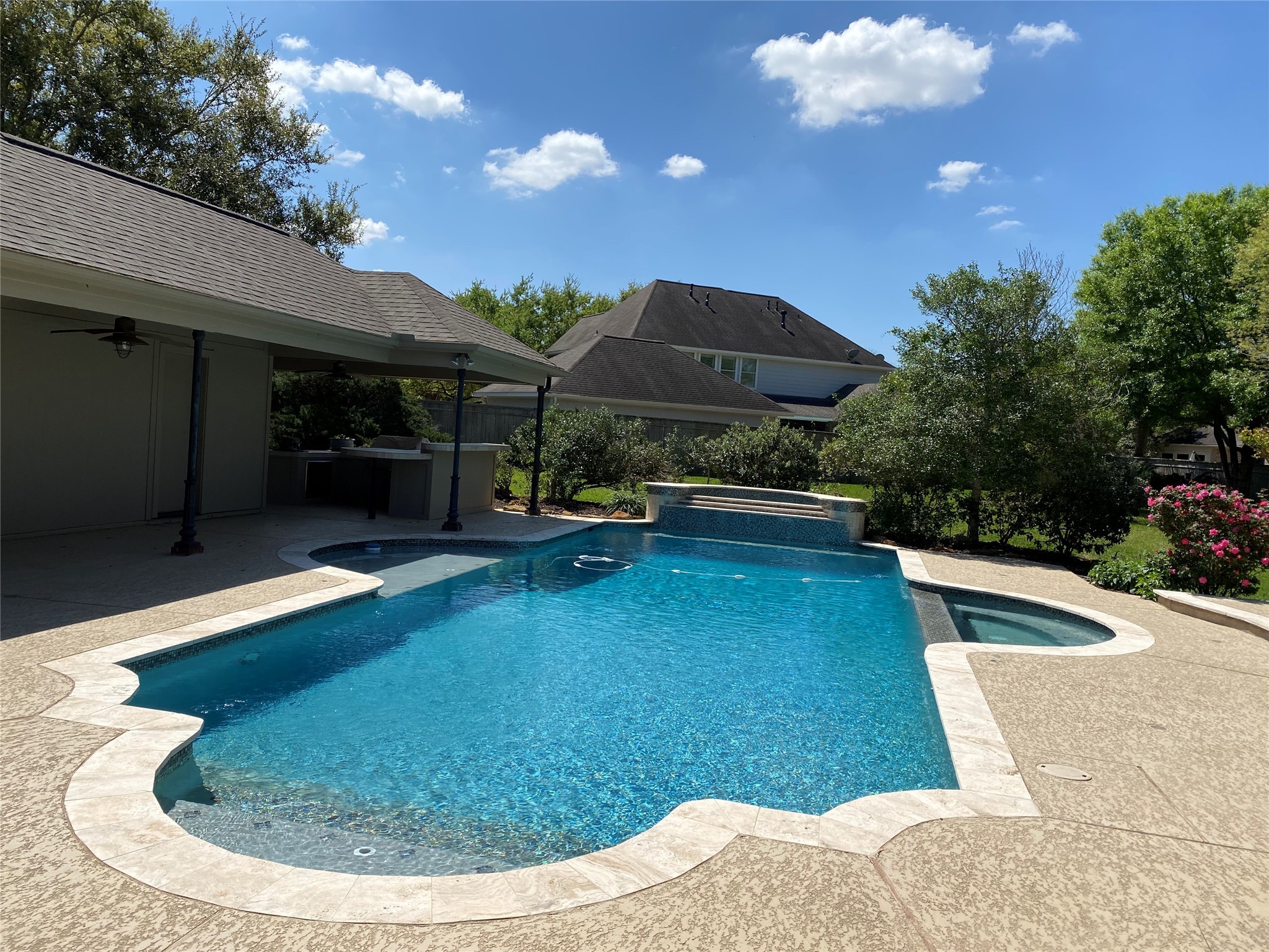 2 Lawton Circle , Sugar Land, TX, 77479 | 88818150 | Realty Texas LLC
