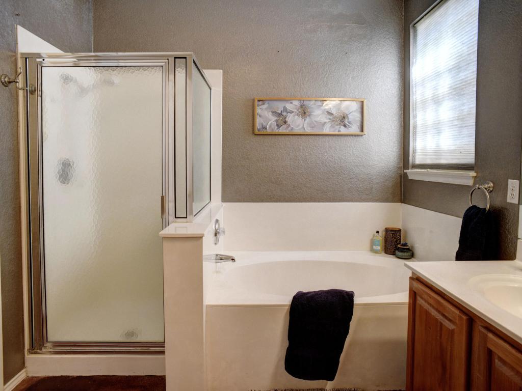 408 N Lori Circle , Bastrop, TX, 78602 | 2845408 | Realty Texas LLC