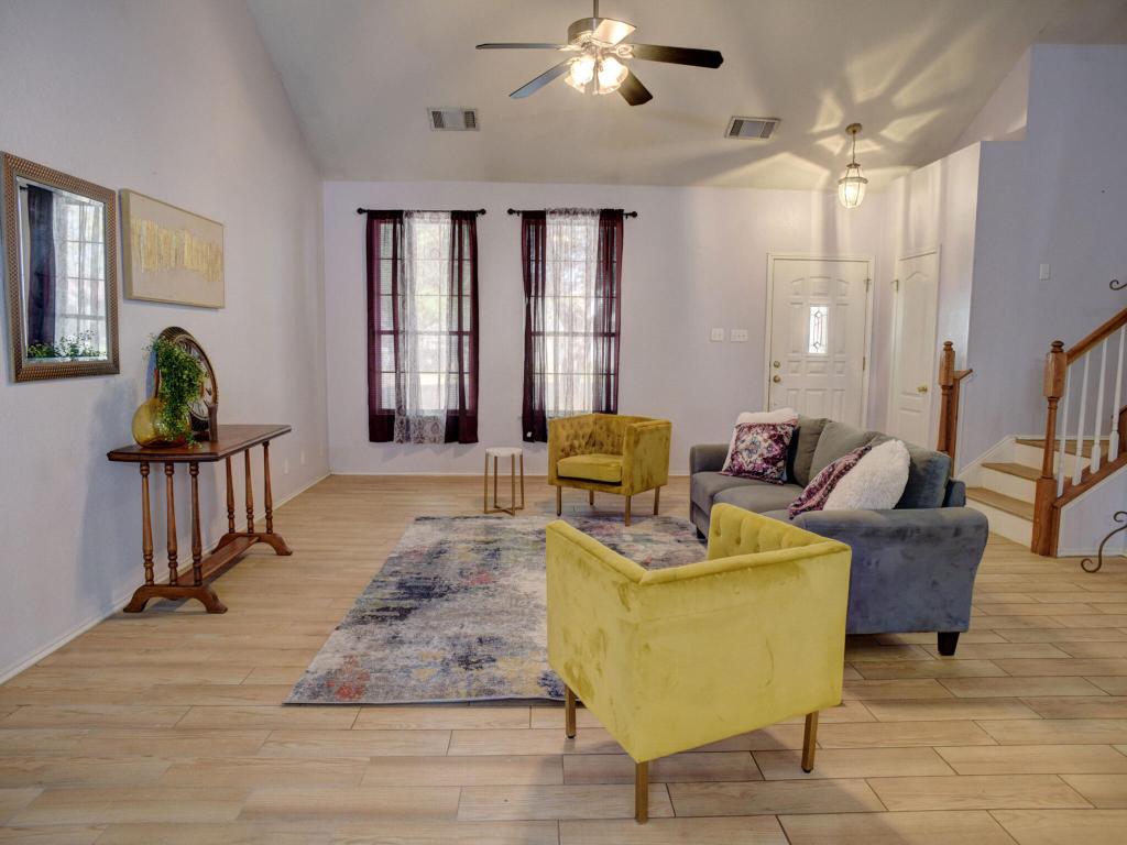 408 N Lori Circle , Bastrop, TX, 78602 | 2845408 | Realty Texas LLC