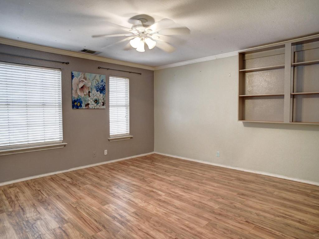 408 N Lori Circle , Bastrop, TX, 78602 | 2845408 | Realty Texas LLC