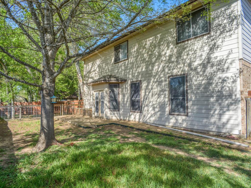 408 N Lori Circle , Bastrop, TX, 78602 | 2845408 | Realty Texas LLC