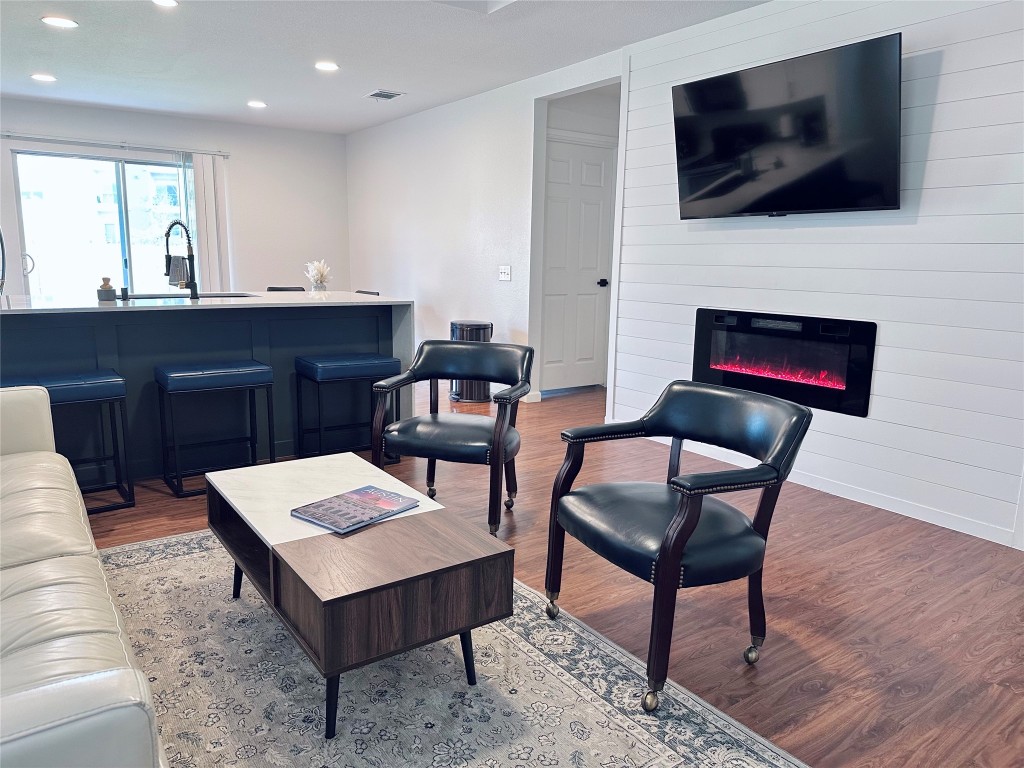 1617 Coriander Drive , Austin, TX, 78741 | 9139544 | Realty Texas LLC