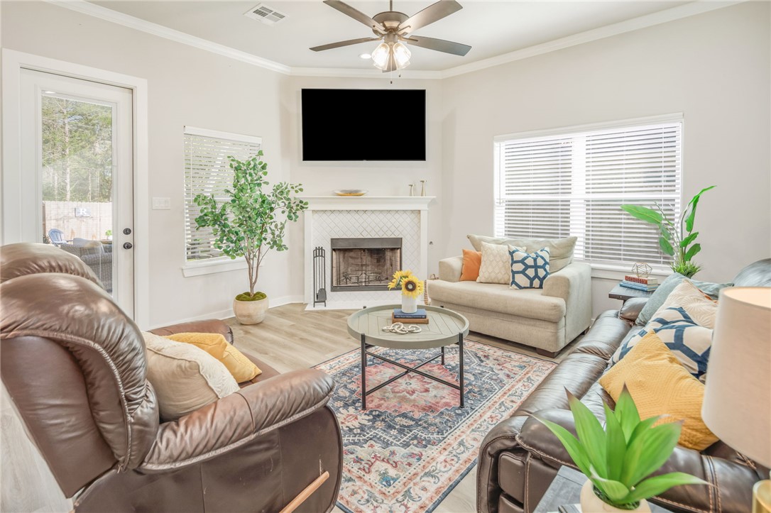 1606 Briscoe Manor Court , College Station, TX, 77845 | 25003727 | Realty Texas LLC
