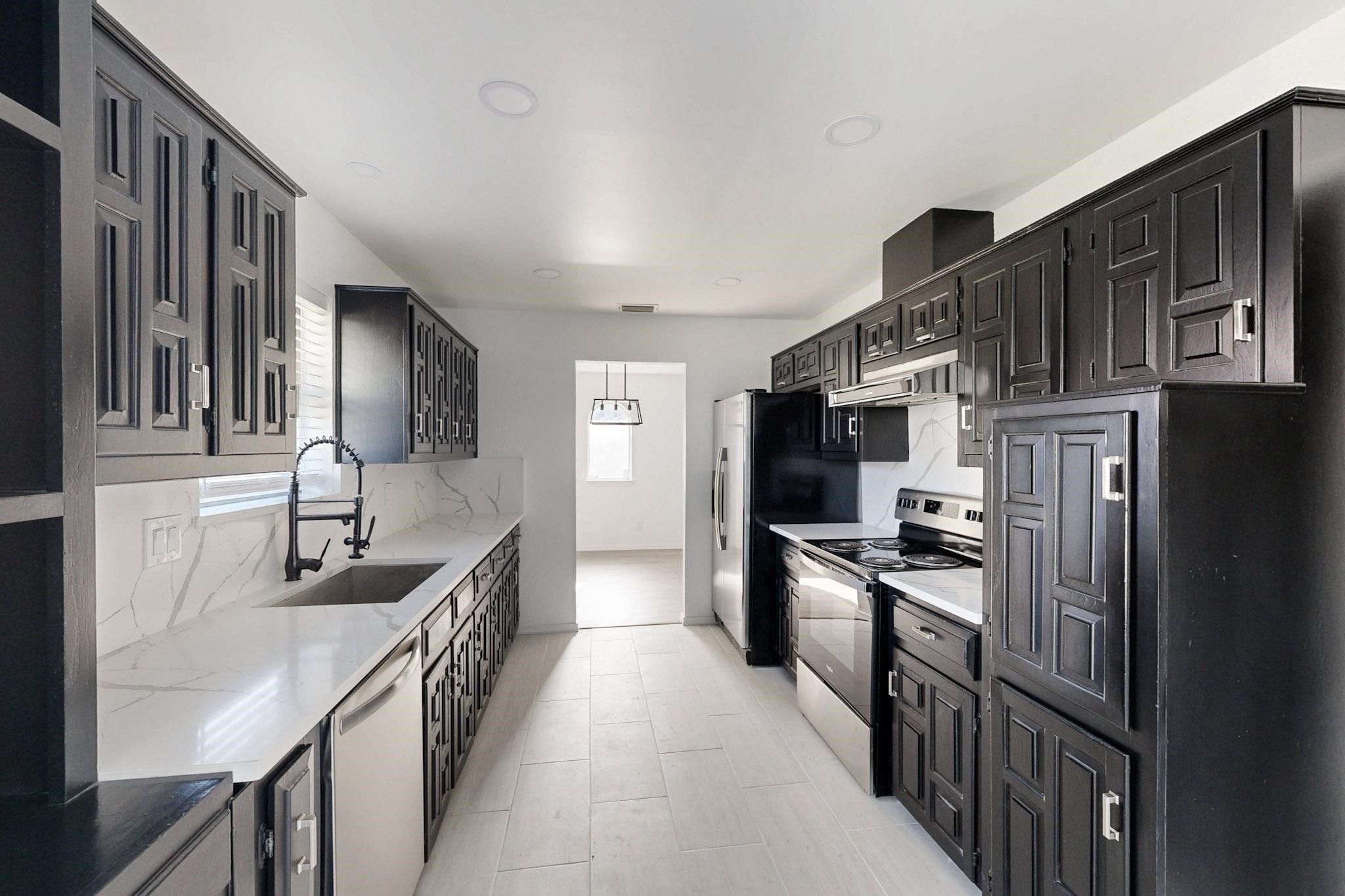 6529 Braddock Place , Dallas, TX, 75232 | 20882451 | Realty Texas LLC