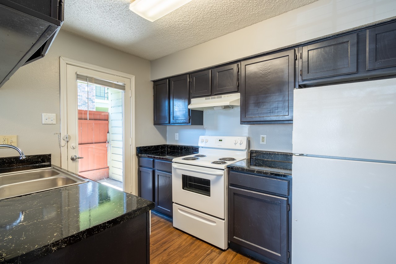 8383 La Prada Drive , Dallas, TX, 75228 | 20879360 | Realty Texas LLC