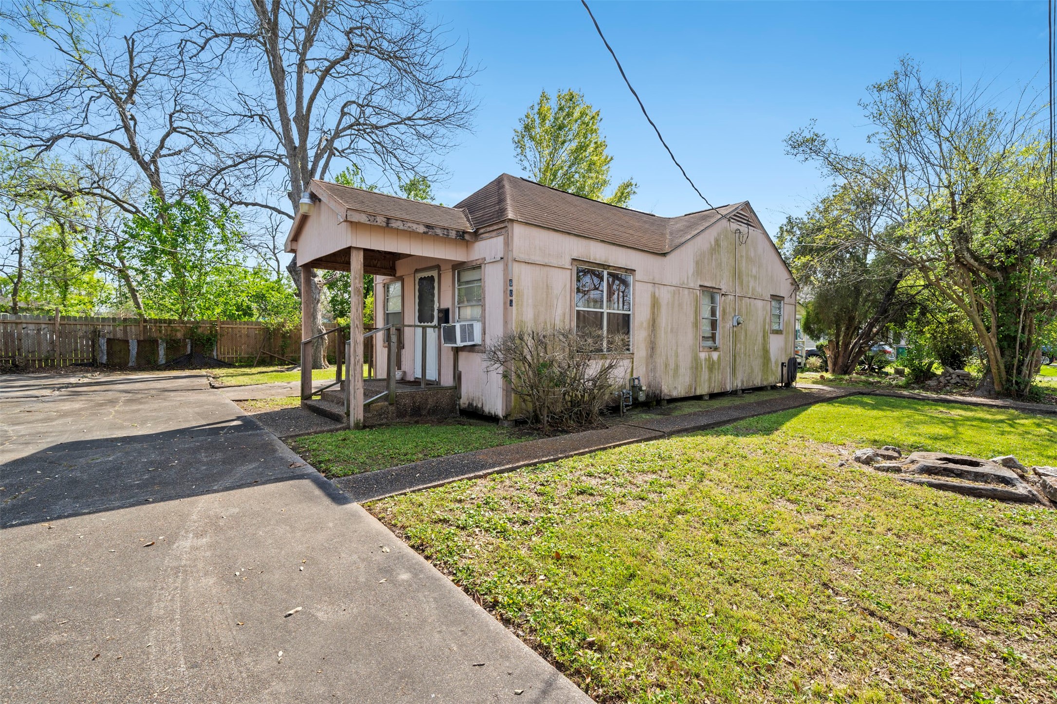 605 Denby Street , Baytown, TX, 77520 | 42286974 | Realty Texas LLC