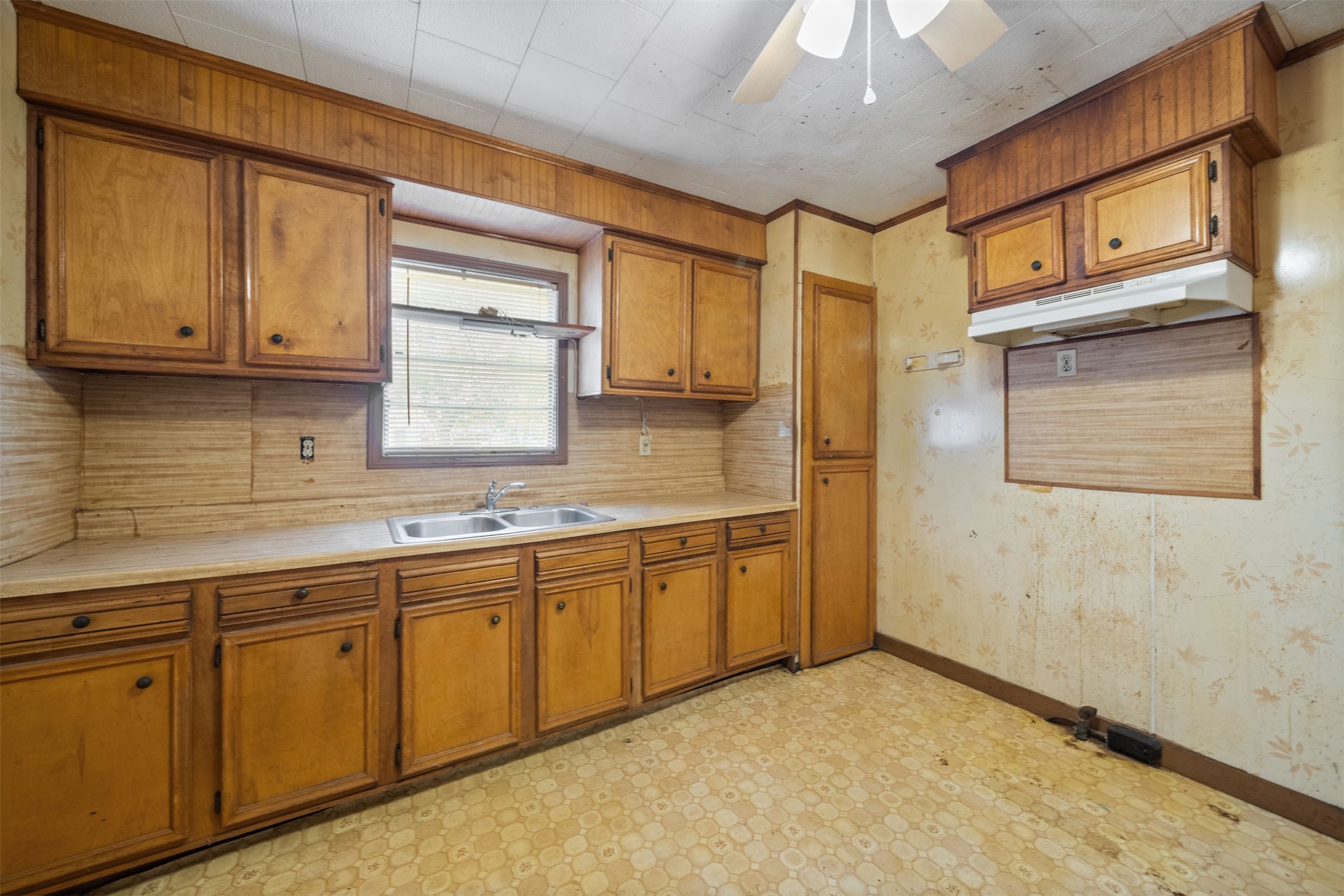 605 Denby Street , Baytown, TX, 77520 | 42286974 | Realty Texas LLC