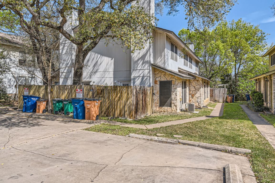 1303 Camp Craft Road C , West Lake Hills, TX, 78746 | 6669411 | Realty Texas LLC