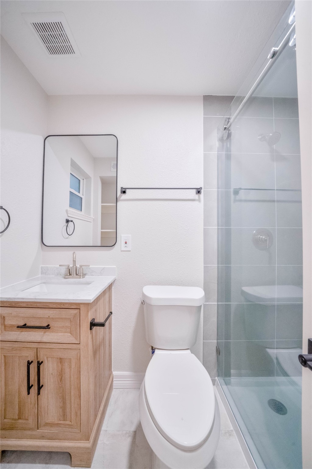 2703 Mason St , Houston, TX, 77006 | 96018909 | Realty Texas LLC