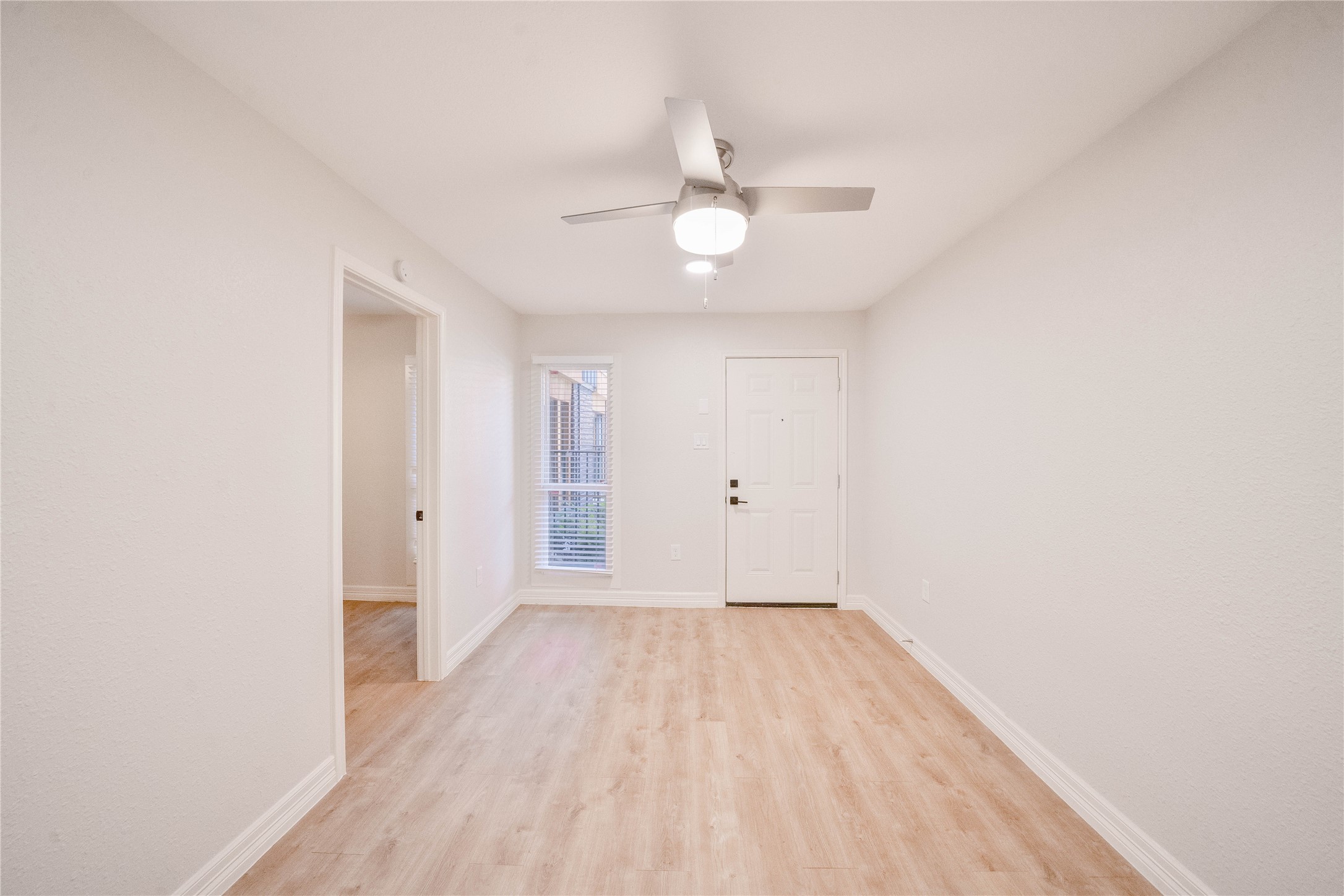 2703 Mason St , Houston, TX, 77006 | 96018909 | Realty Texas LLC