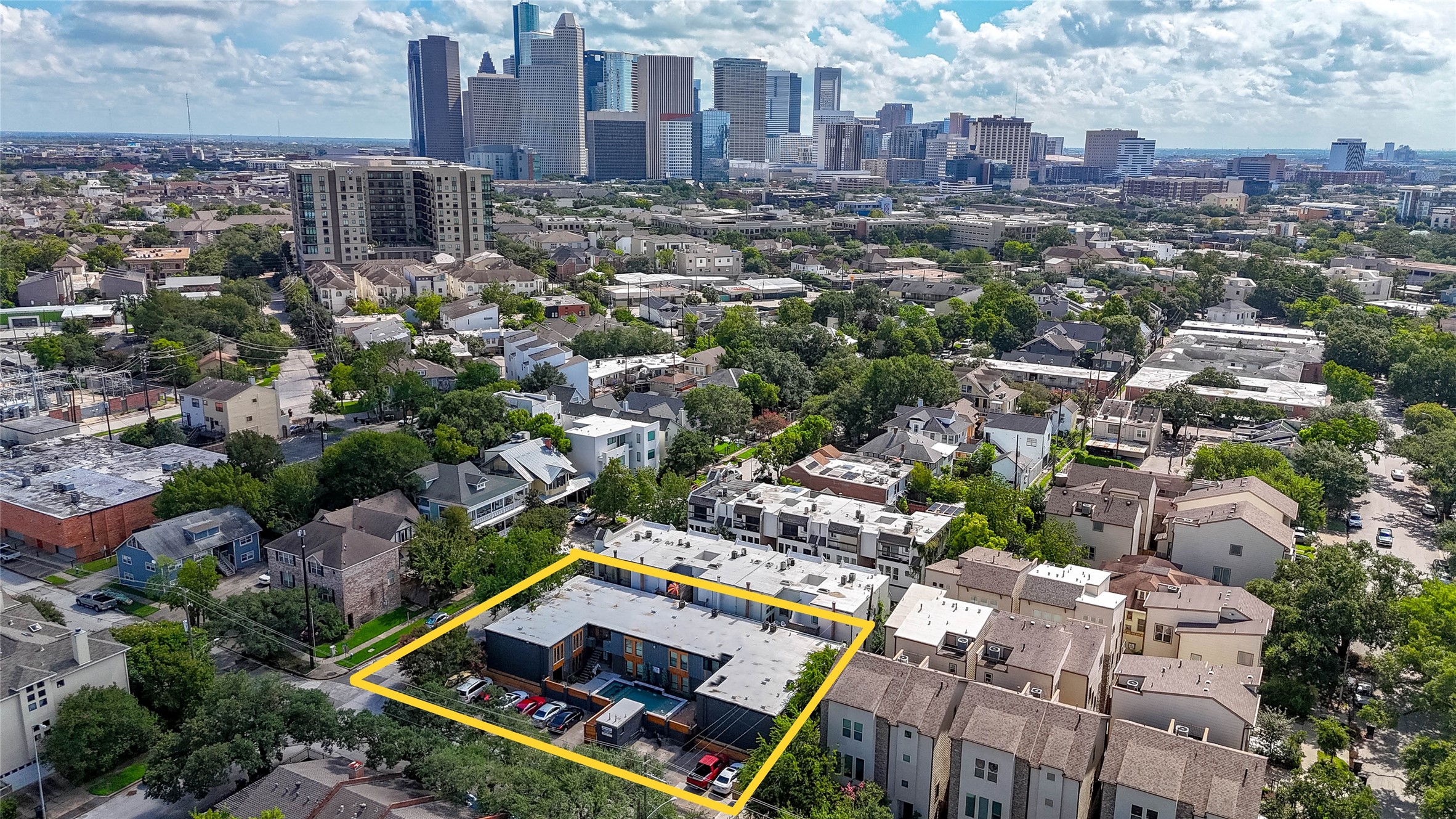 2703 Mason St , Houston, TX, 77006 | 96018909 | Realty Texas LLC
