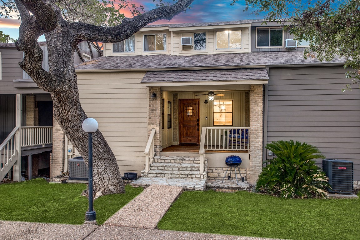 529 Venture Boulevard S , Point Venture, TX, 78645 | 3886821 | Realty Texas LLC