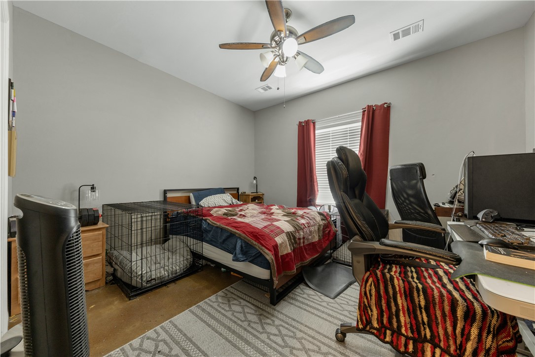 3201 Link Street , Bryan, TX, 77801 | 25003447 | Realty Texas LLC