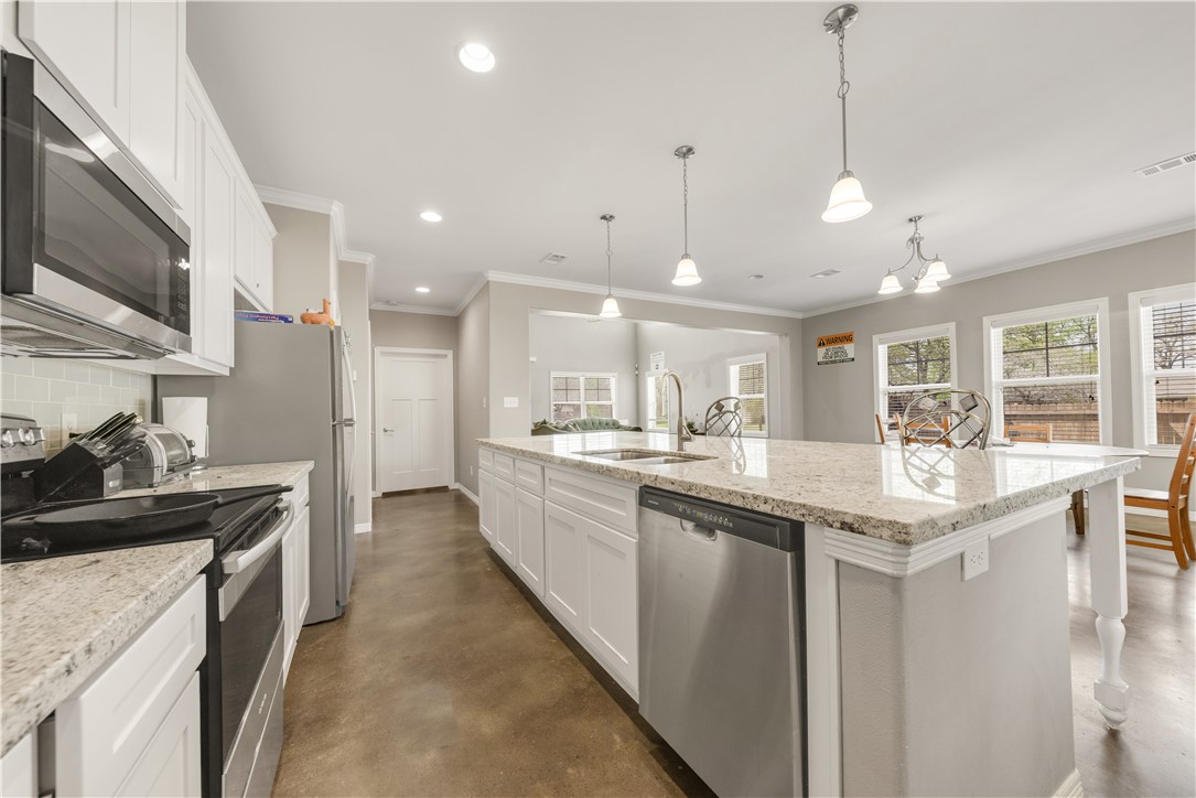 3201 Link Street , Bryan, TX, 77801 | 25003447 | Realty Texas LLC