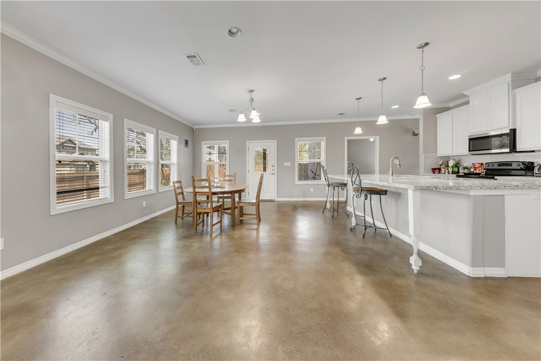 3201 Link Street , Bryan, TX, 77801 | 25003447 | Realty Texas LLC