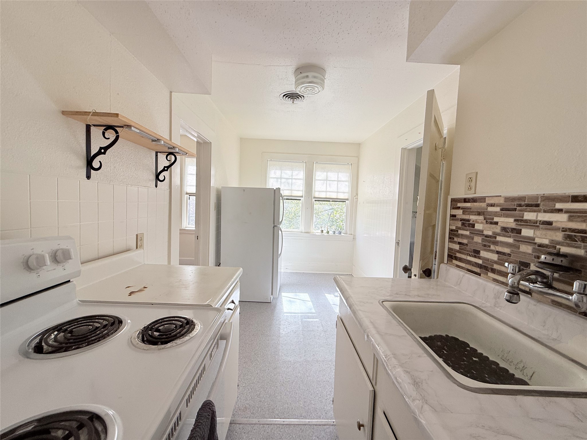 414 Church St , Navasota, TX, 77868 | 61126810 | Realty Texas LLC
