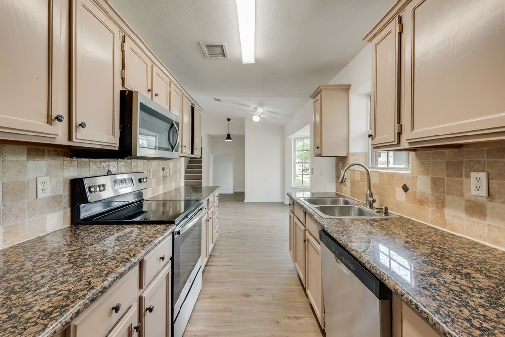 7330 Casa Loma Avenue , Dallas, TX, 75214 | 20877029 | Realty Texas LLC