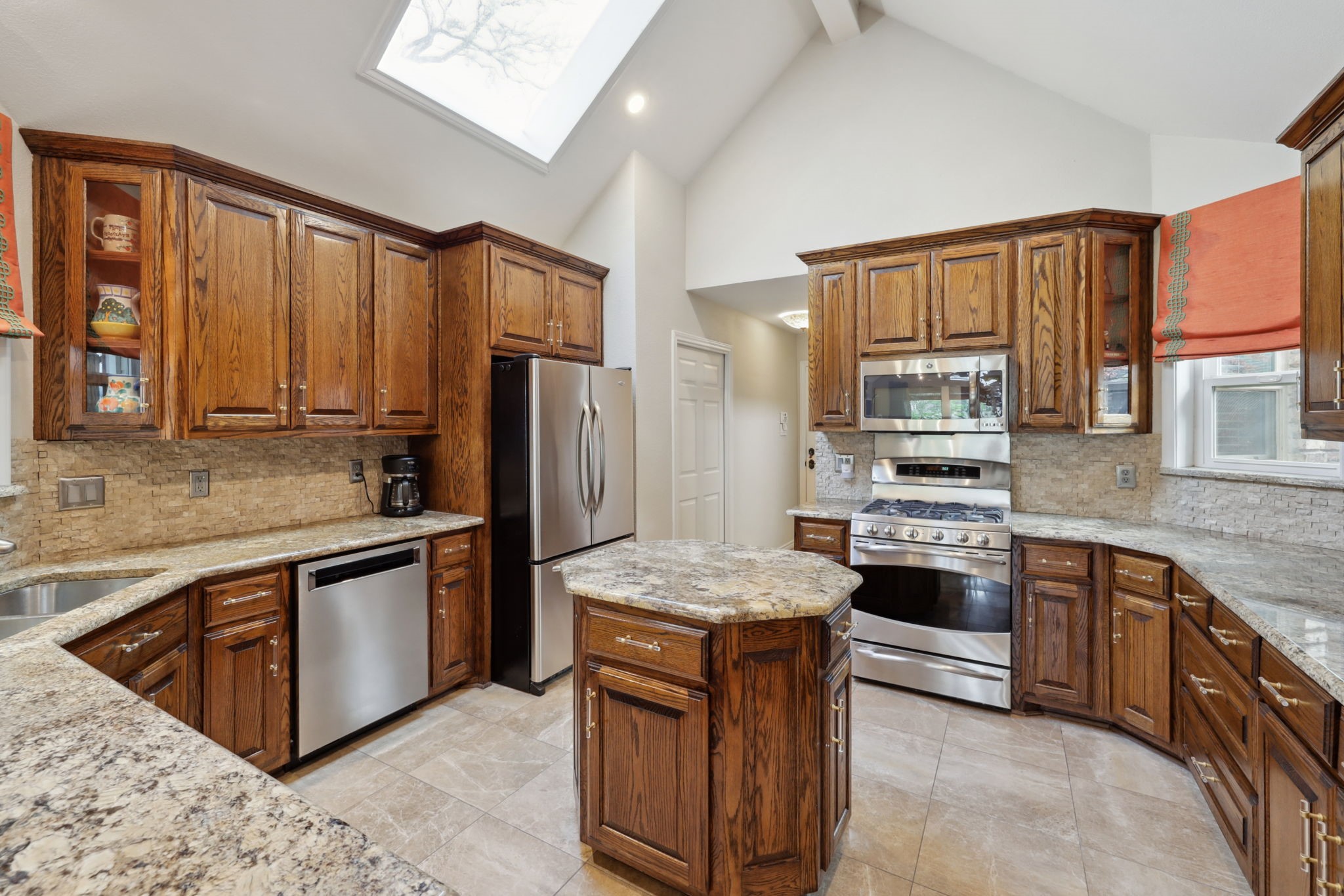 813 Royal Birkdale Drive , Garland, TX, 75044 | 20883276 | Realty Texas LLC