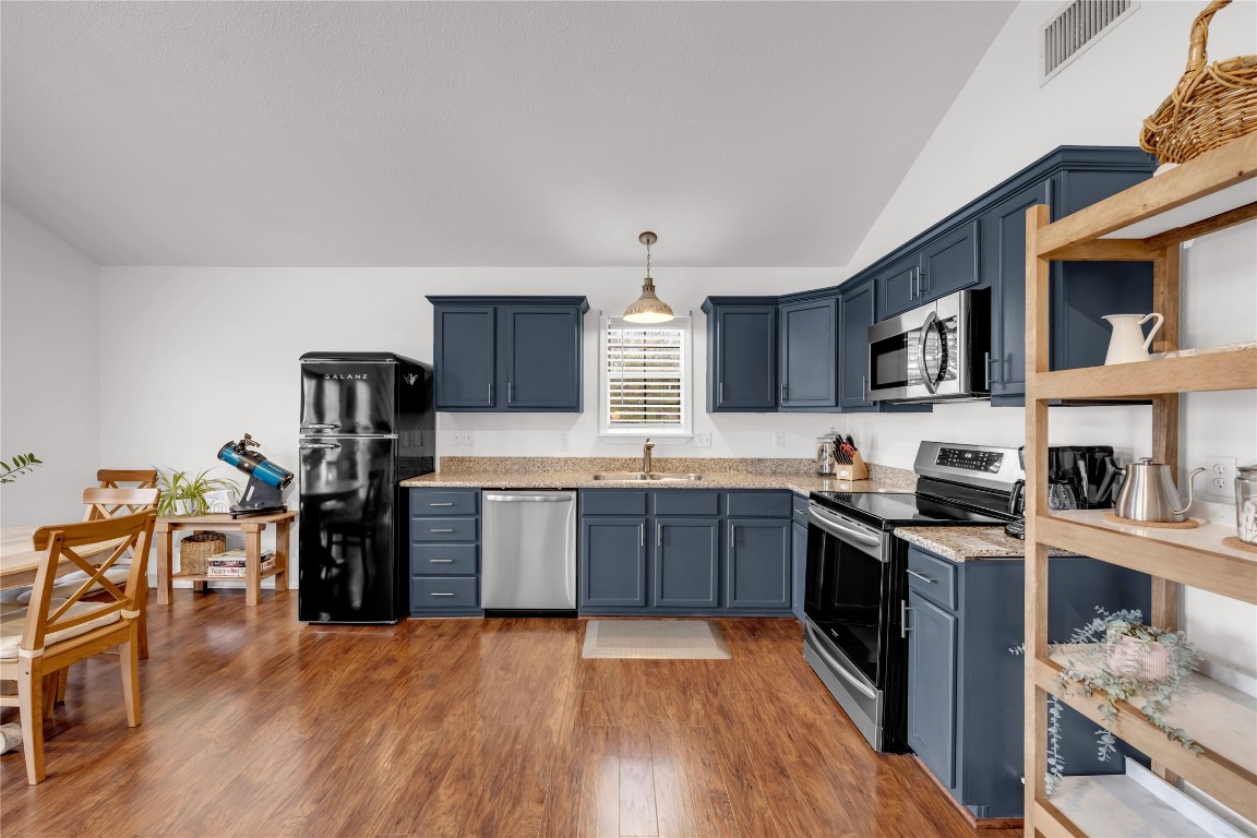 5898 River Oaks Drive , Kingsland, TX, 78639 | 2273581 | Realty Texas LLC