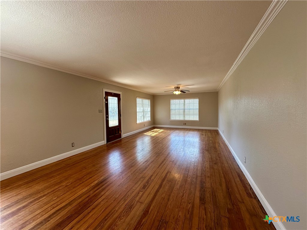 708 Chicago Street , San Marcos, TX, 78666 | 574657 | Realty Texas LLC
