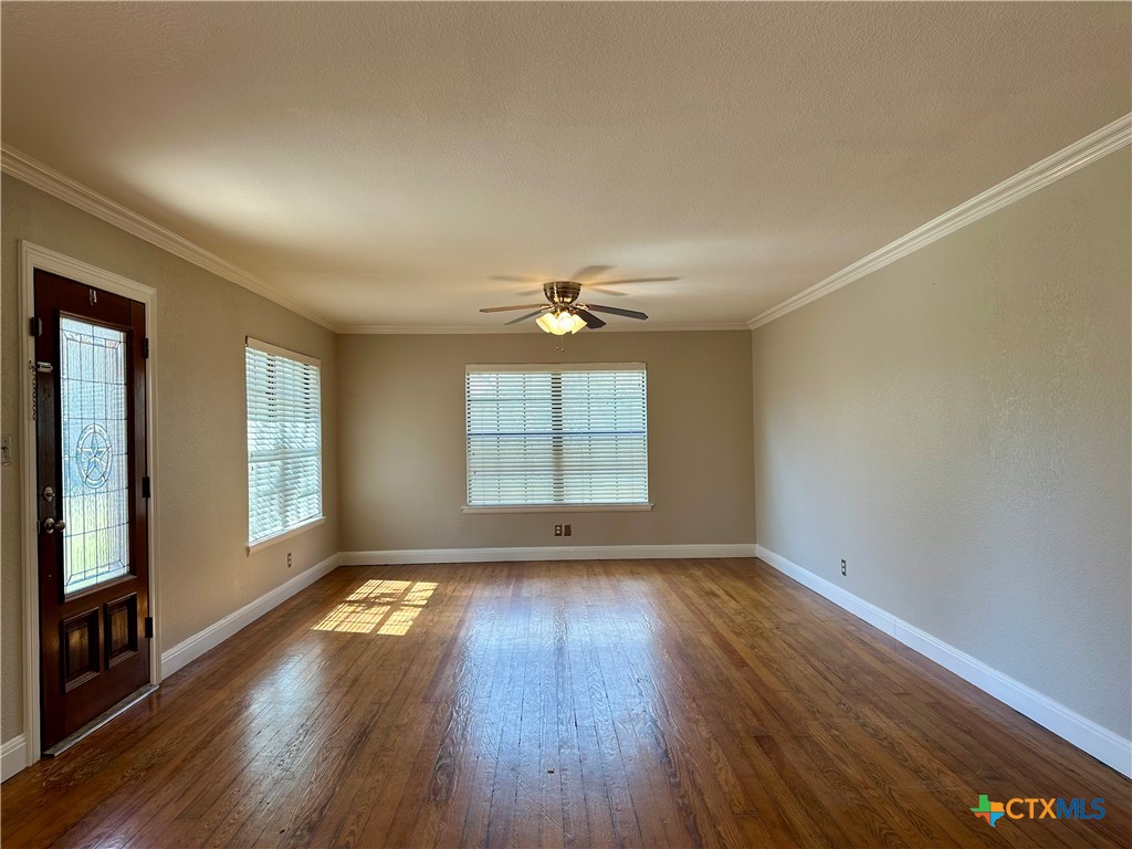 708 Chicago Street , San Marcos, TX, 78666 | 574657 | Realty Texas LLC