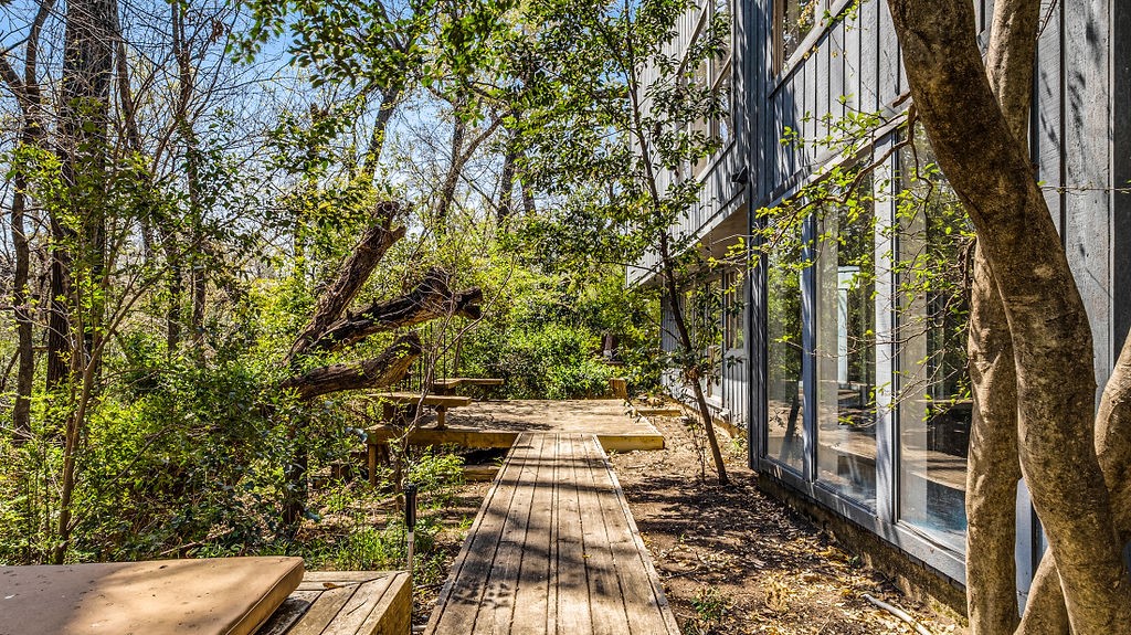 3724 Wooded Creek Drive , Farmers Branch, TX, 75244 | 20883024 | Realty Texas LLC