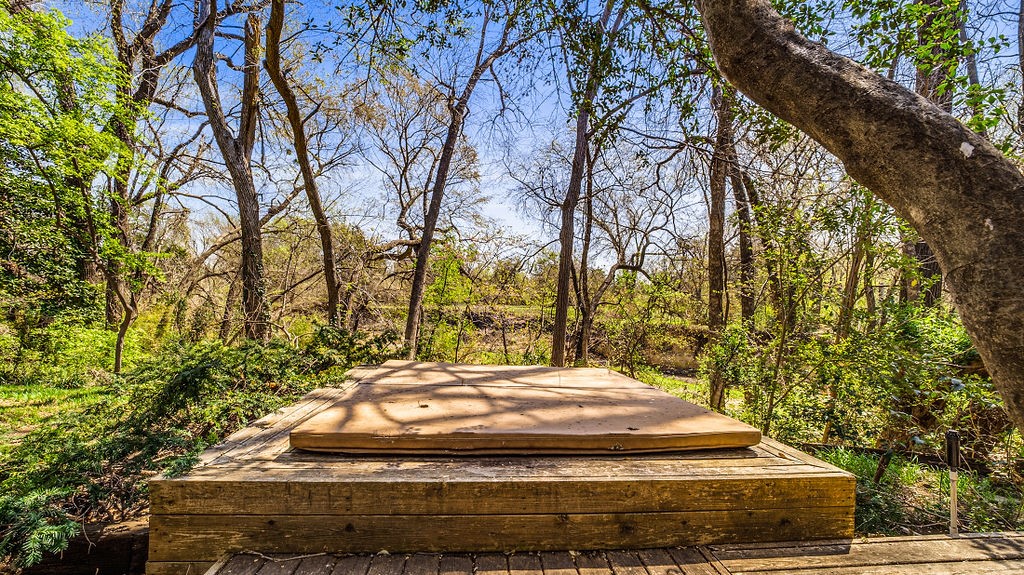 3724 Wooded Creek Drive , Farmers Branch, TX, 75244 | 20883024 | Realty Texas LLC