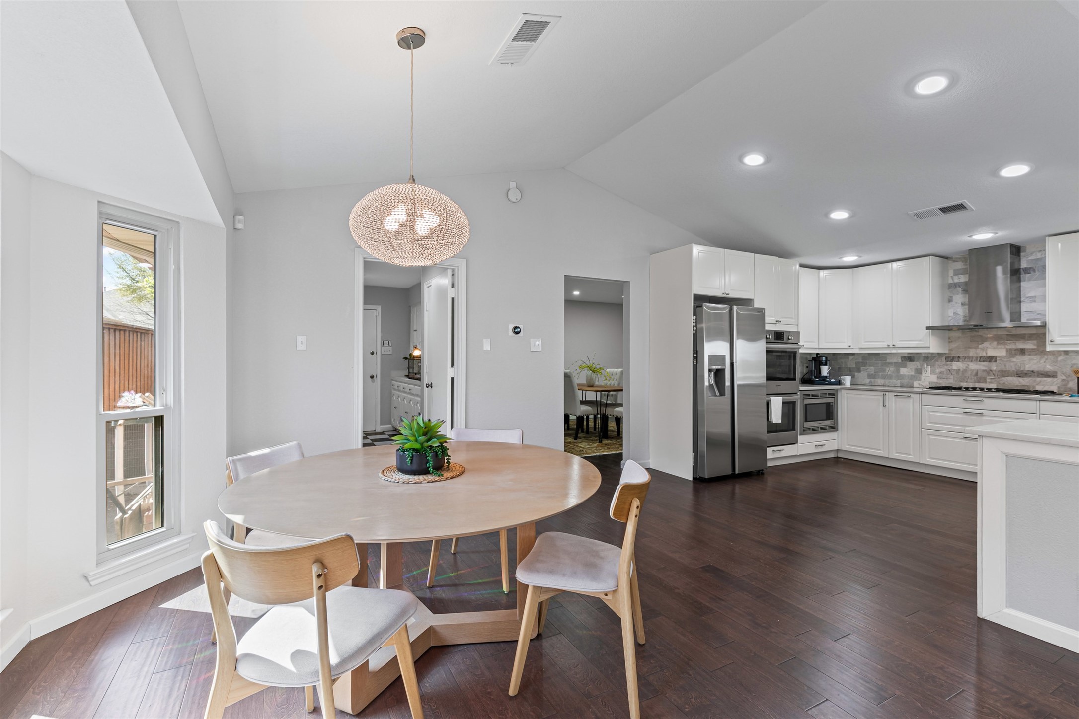 11116 Manorview Circle , Dallas, TX, 75228 | 20881135 | Realty Texas LLC