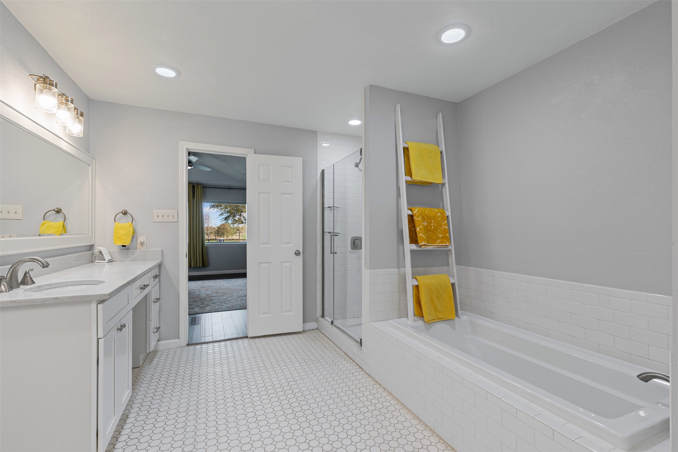 11116 Manorview Circle , Dallas, TX, 75228 | 20881135 | Realty Texas LLC