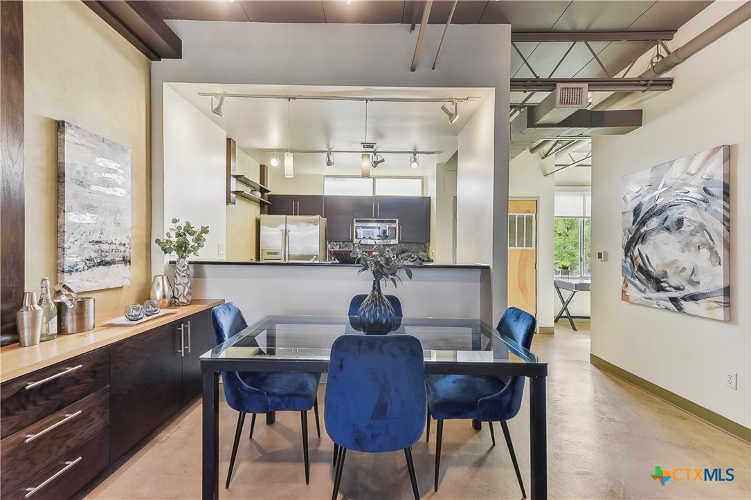 4801 S Congress Avenue Q5 , Austin, TX, 78745 | 574113 | Realty Texas LLC
