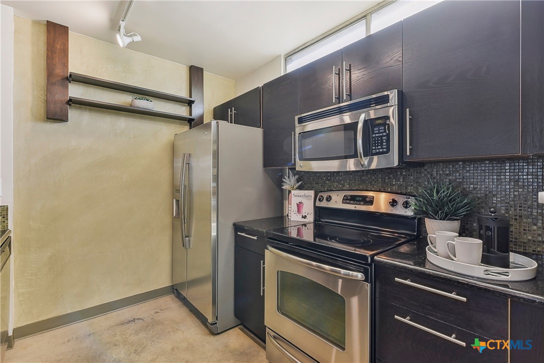 4801 S Congress Avenue Q5 , Austin, TX, 78745 | 574113 | Realty Texas LLC