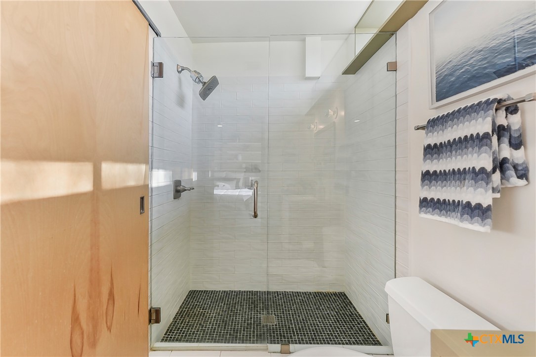 4801 S Congress Avenue Q5 , Austin, TX, 78745 | 574113 | Realty Texas LLC