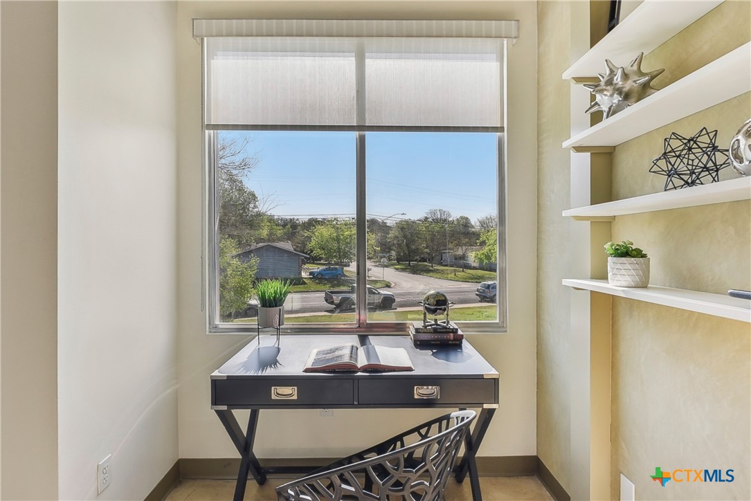 4801 S Congress Avenue Q5 , Austin, TX, 78745 | 574113 | Realty Texas LLC
