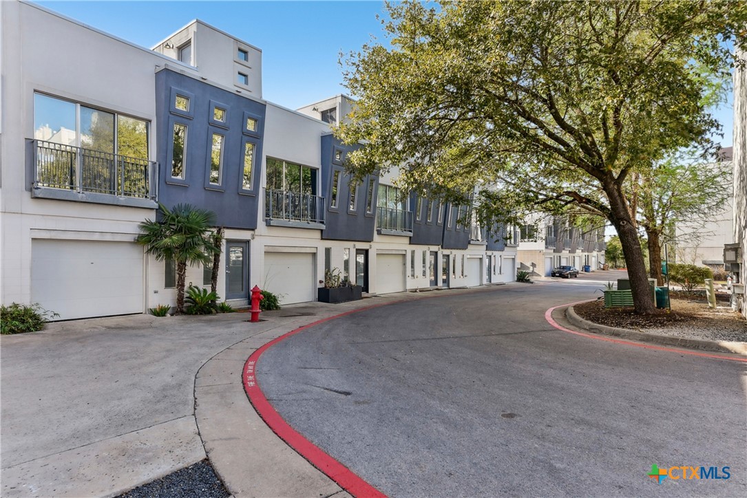 4801 S Congress Avenue Q5 , Austin, TX, 78745 | 574113 | Realty Texas LLC