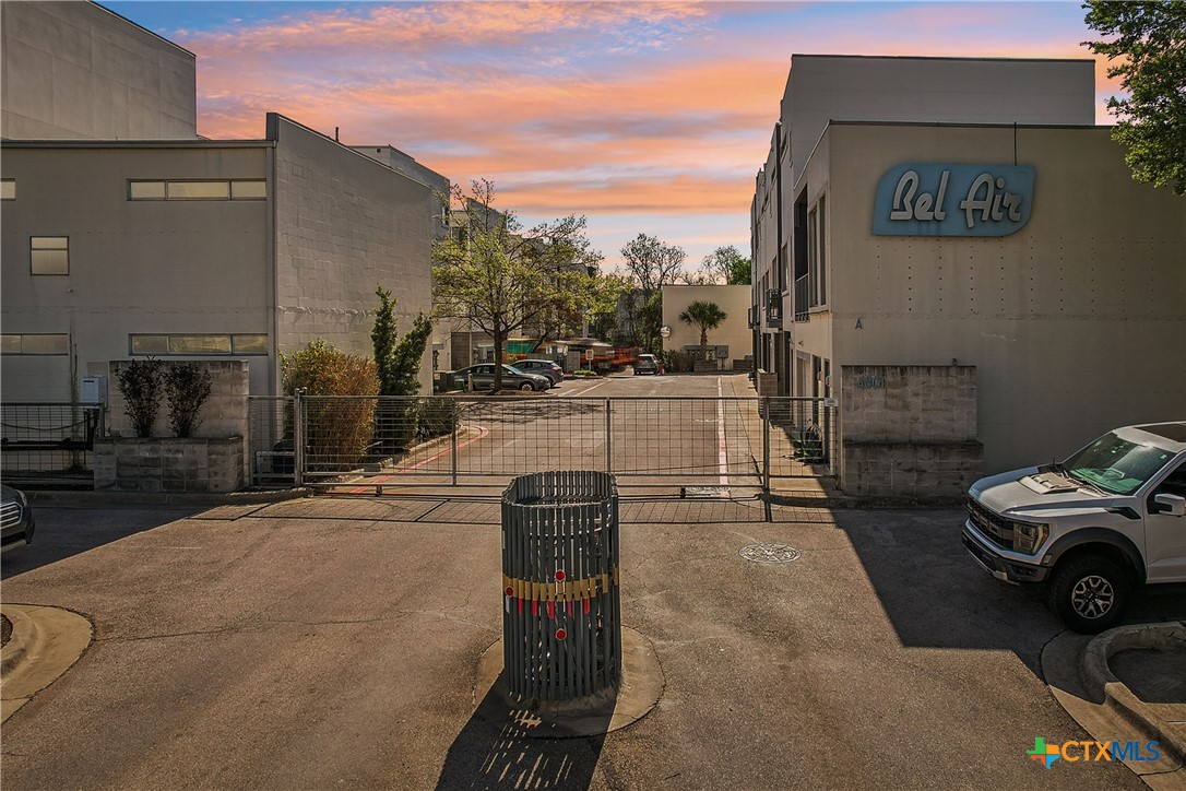 4801 S Congress Avenue Q5 , Austin, TX, 78745 | 574113 | Realty Texas LLC