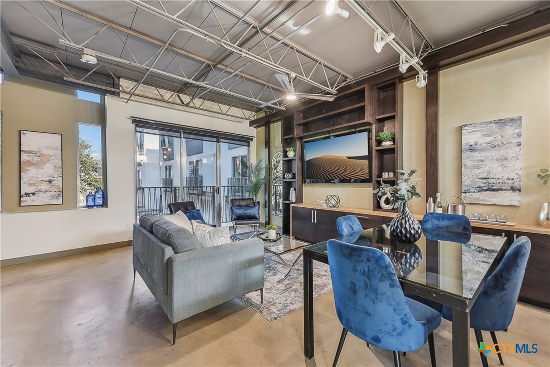 4801 S Congress Avenue Q5 , Austin, TX, 78745 | 574113 | Realty Texas LLC