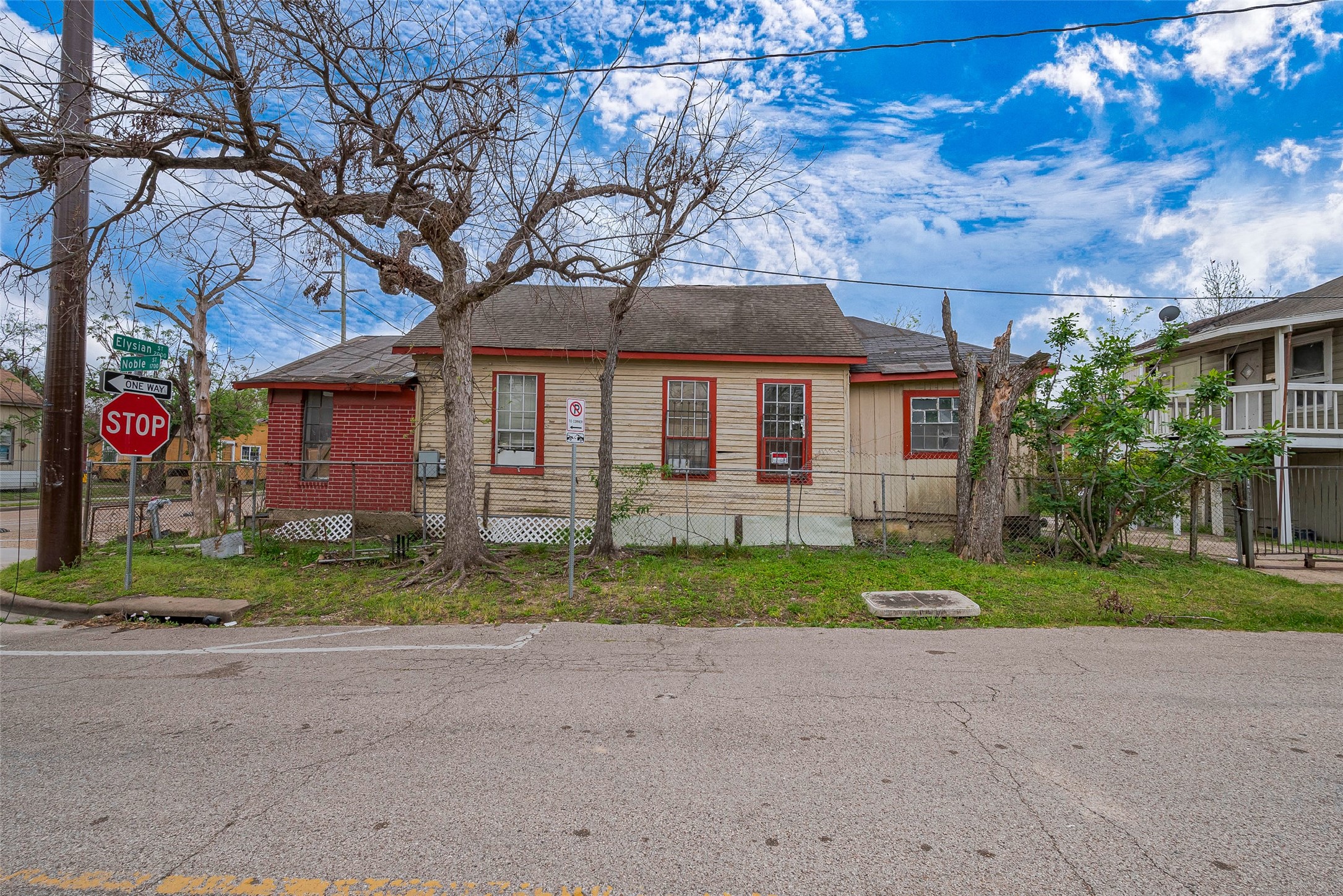 2019 Elysian Street , Houston, TX, 77026 | 51076222 | Realty Texas LLC