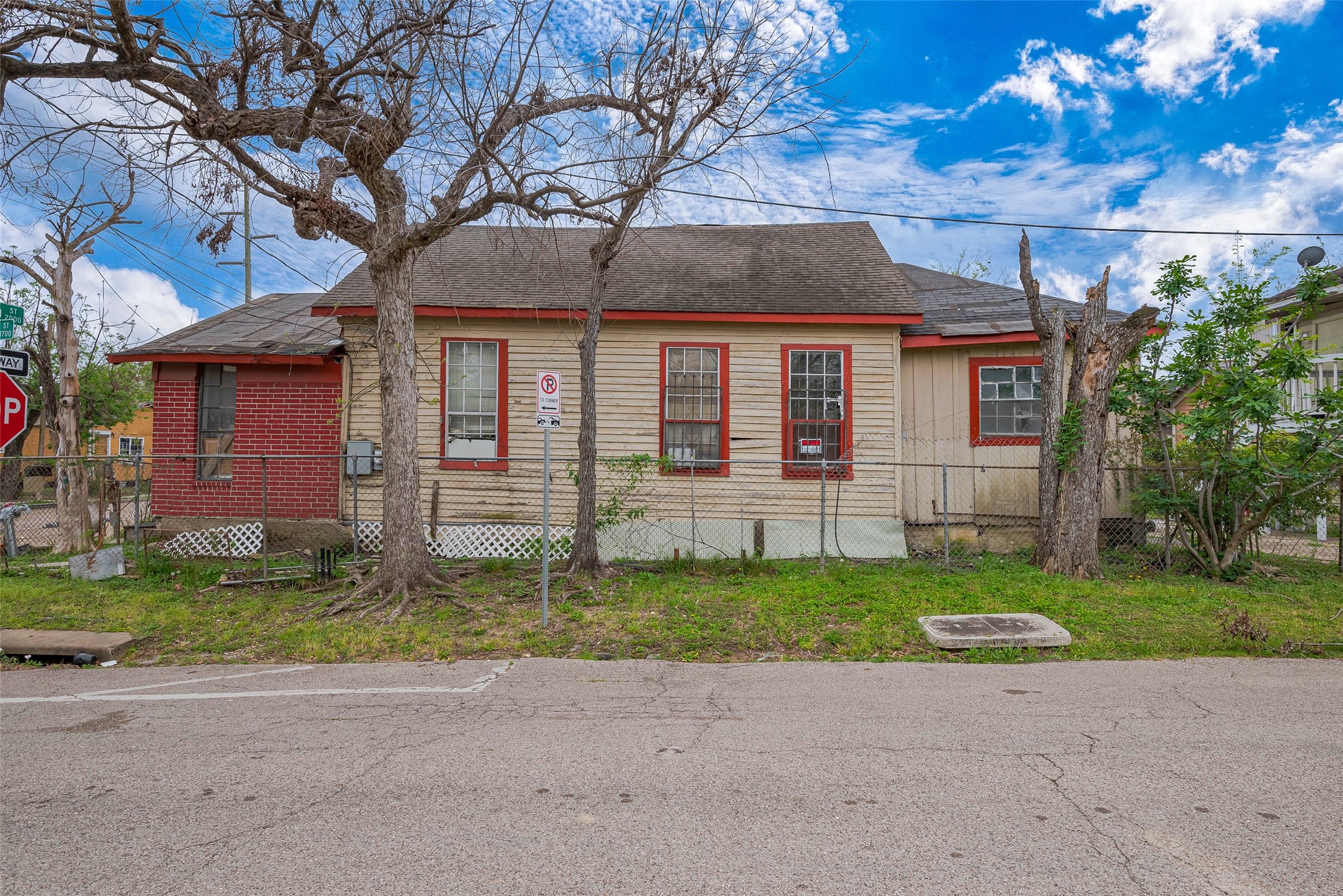 2019 Elysian Street , Houston, TX, 77026 | 51076222 | Realty Texas LLC