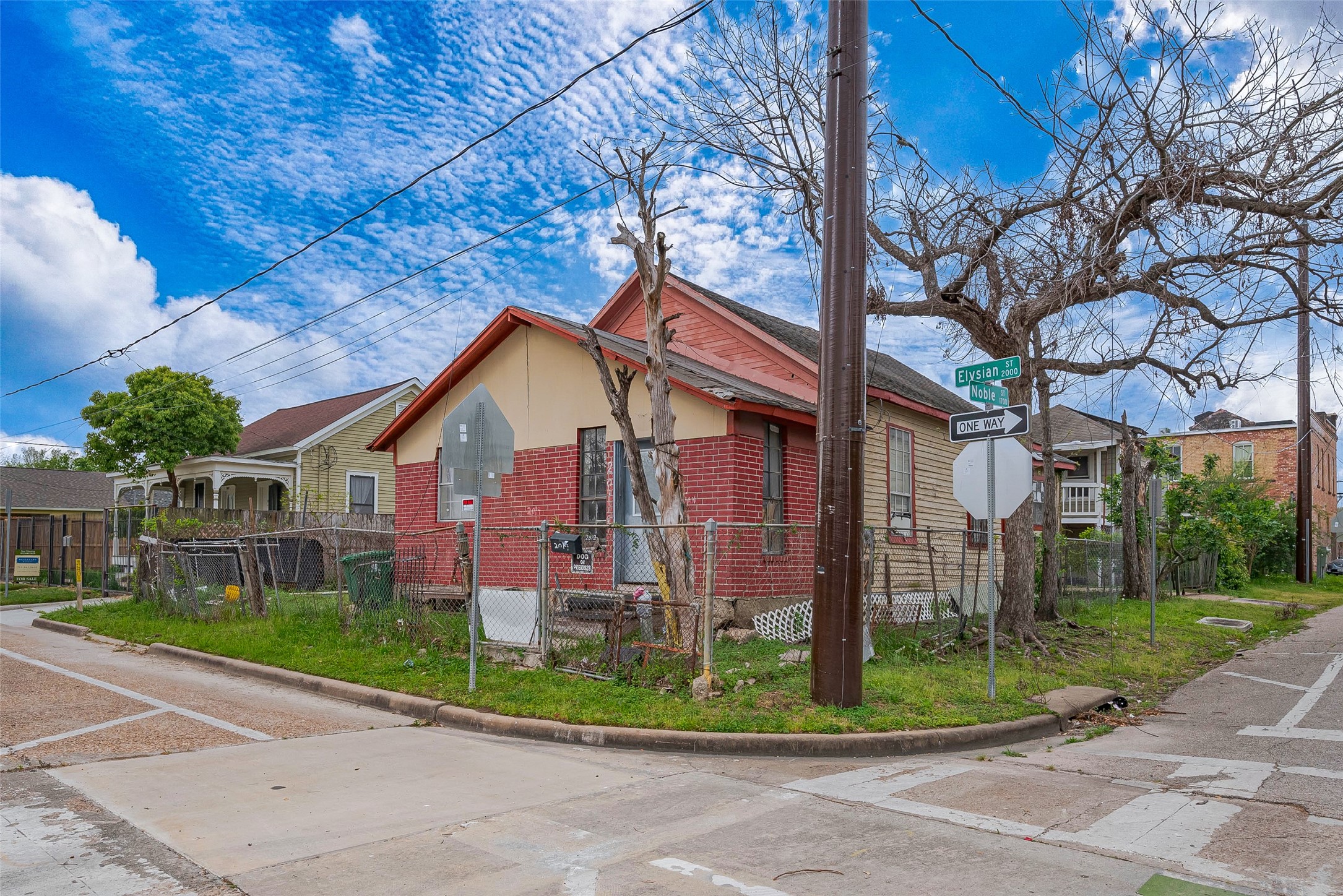 2019 Elysian Street , Houston, TX, 77026 | 51076222 | Realty Texas LLC