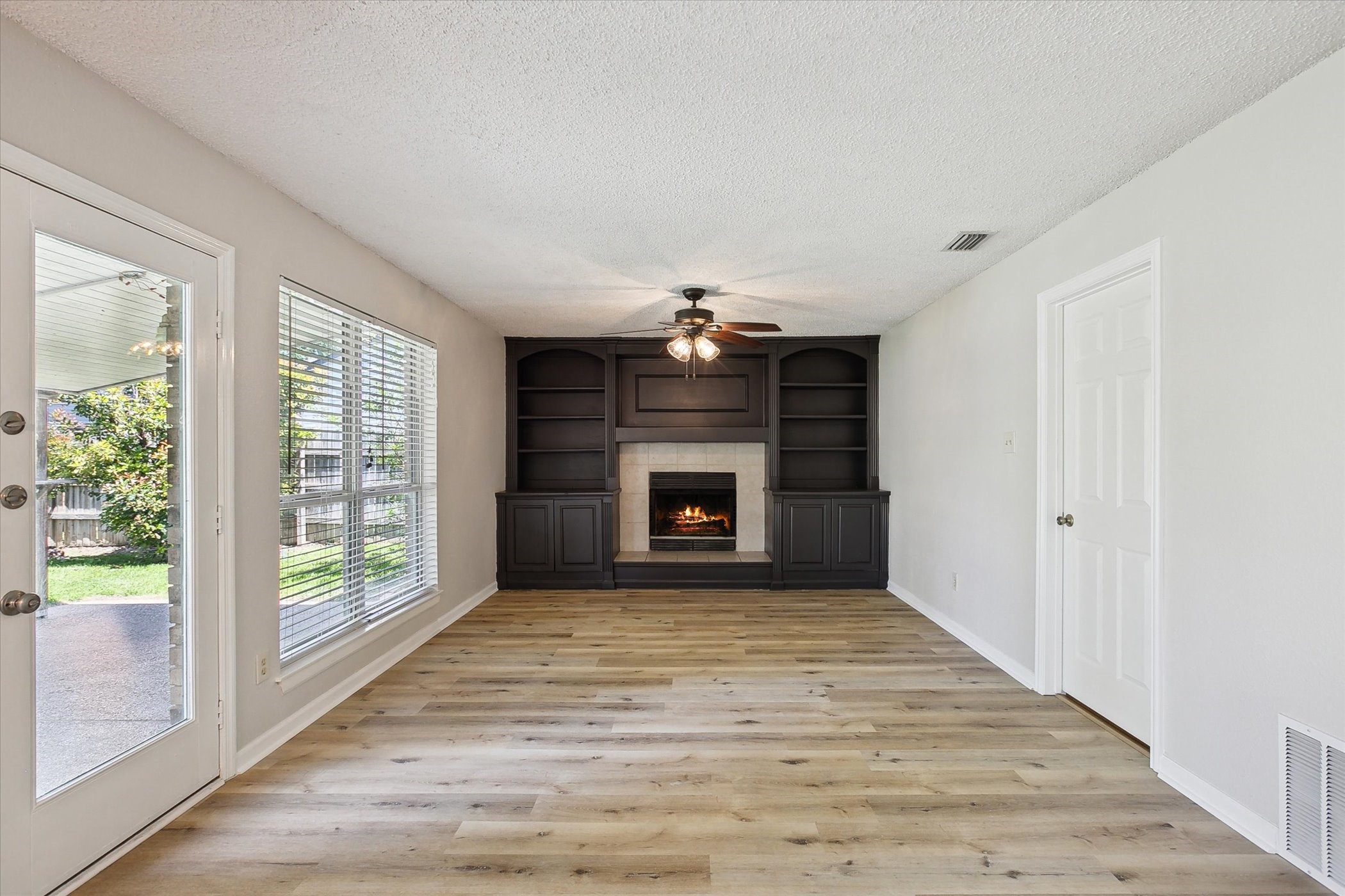 1228 Eaton Lane , Grapevine, TX, 76051 | 20880261 | Realty Texas LLC