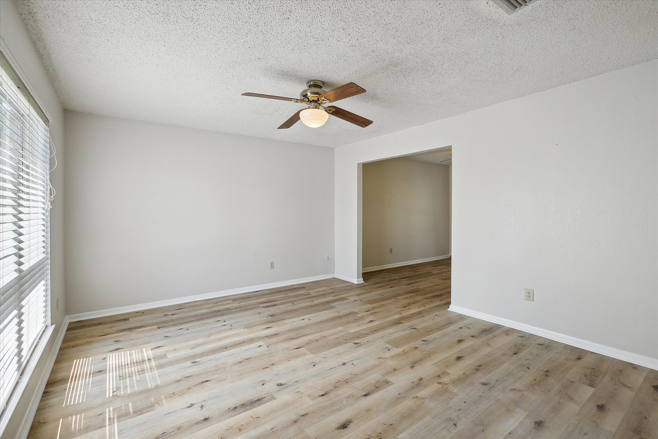1228 Eaton Lane , Grapevine, TX, 76051 | 20880261 | Realty Texas LLC