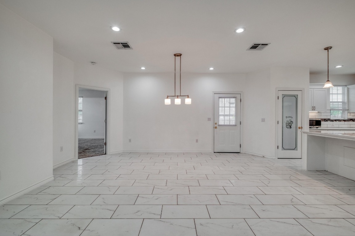 1702 Hollow Tree Boulevard , Round Rock, TX, 78681 | 7186520 | Realty Texas LLC