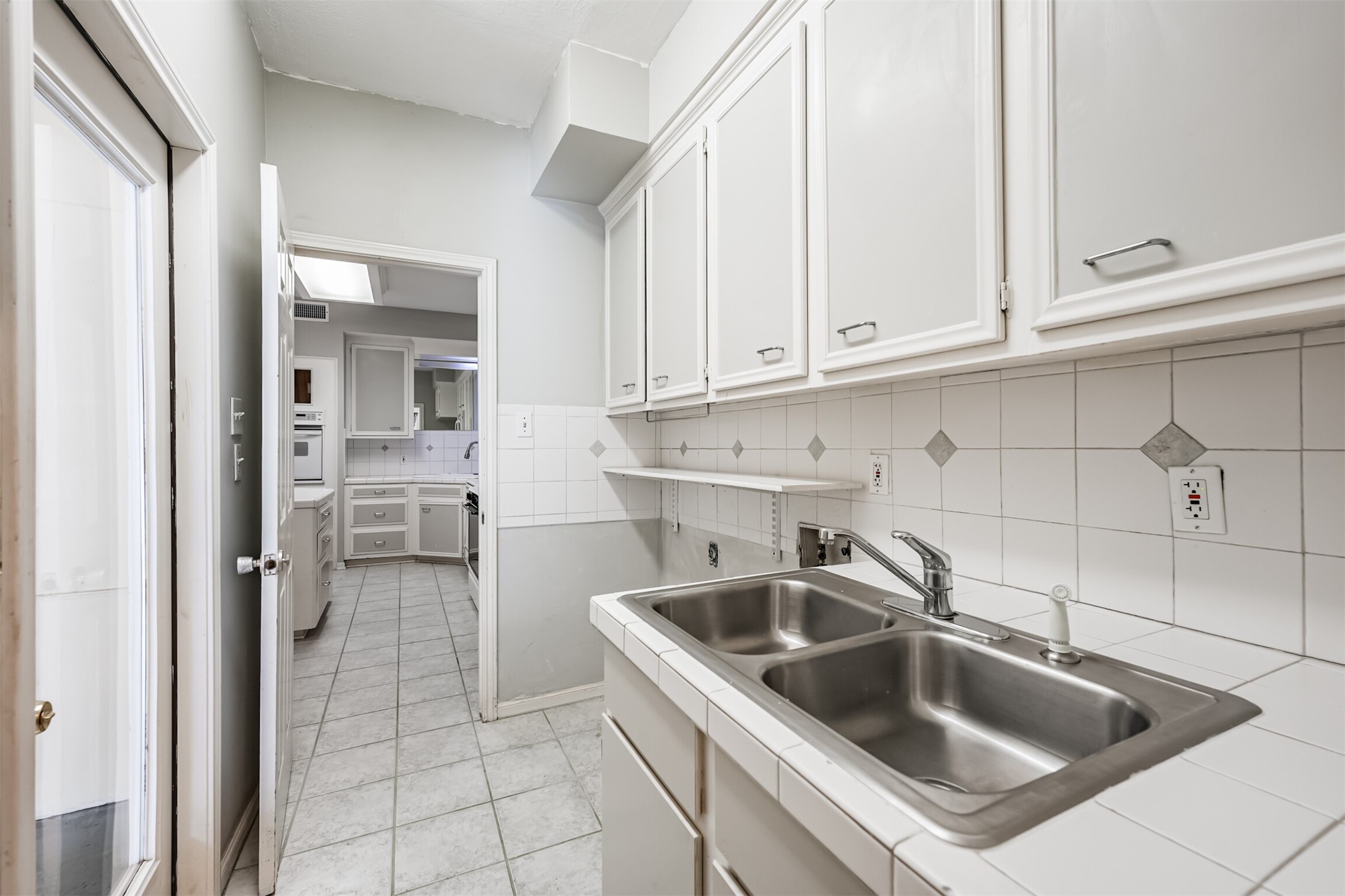 4315 Westheimer Road , Houston, TX, 77027 | 52912603 | Realty Texas LLC