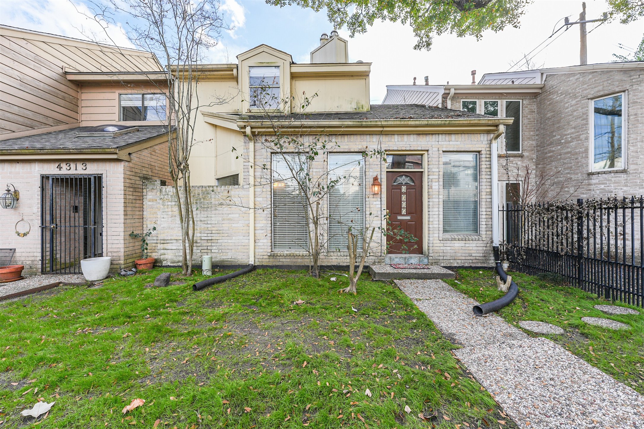 4315 Westheimer Road , Houston, TX, 77027 | 52912603 | Realty Texas LLC