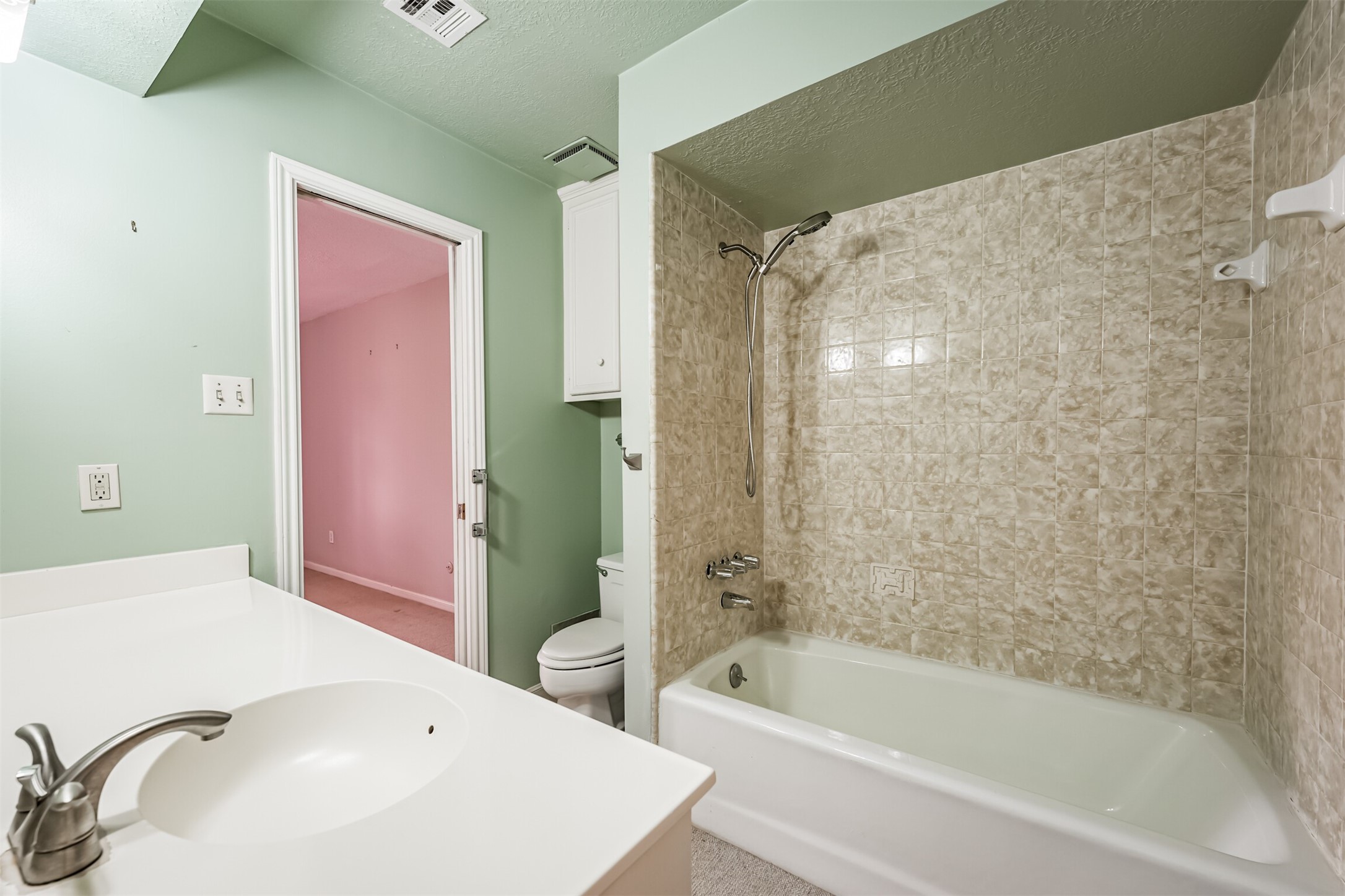 4315 Westheimer Road , Houston, TX, 77027 | 52912603 | Realty Texas LLC