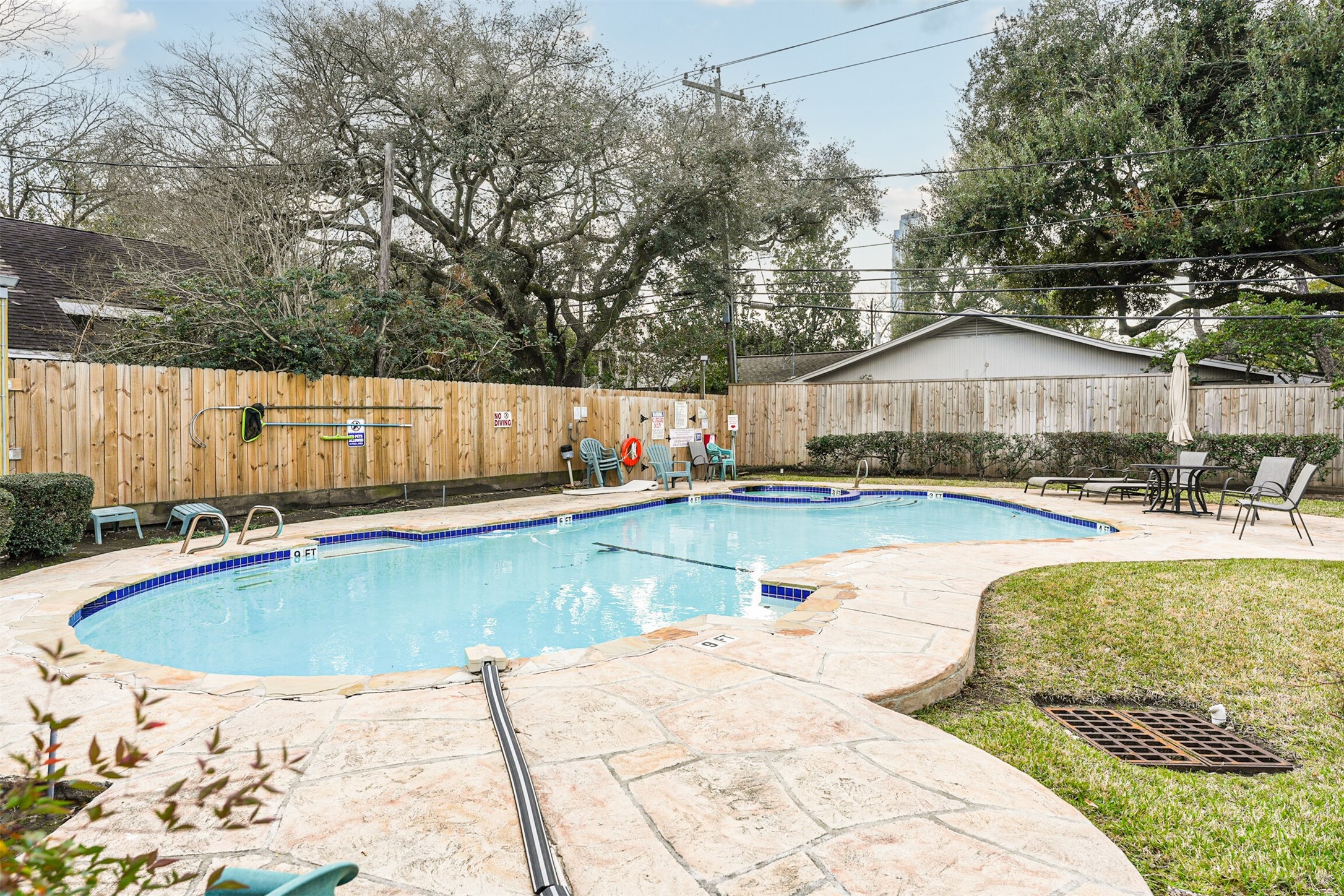 4315 Westheimer Road , Houston, TX, 77027 | 52912603 | Realty Texas LLC