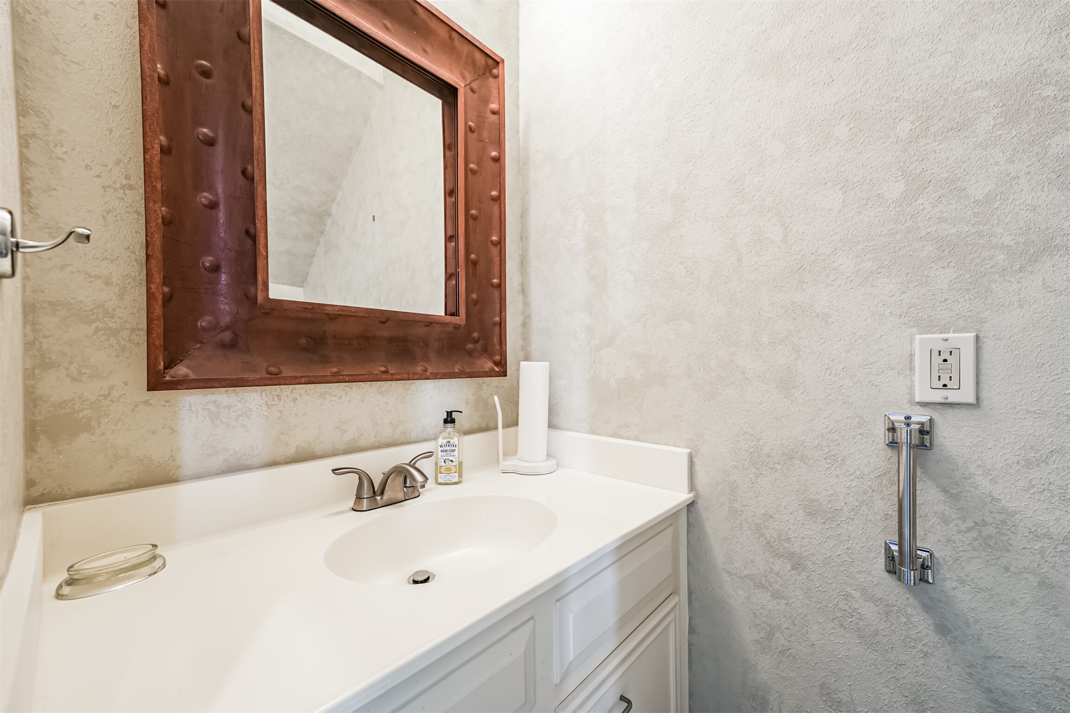 4315 Westheimer Road , Houston, TX, 77027 | 52912603 | Realty Texas LLC
