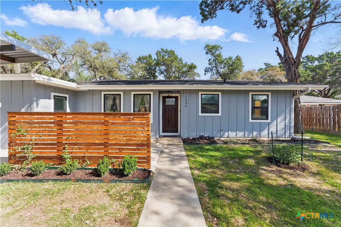 1230 Fredericksburg Road , New Braunfels, TX, 78130 | 574796 | Realty Texas LLC